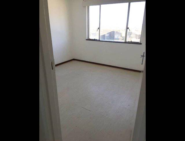 2 BEDROOM APARTMENT RENTED IN ALGOA PARK